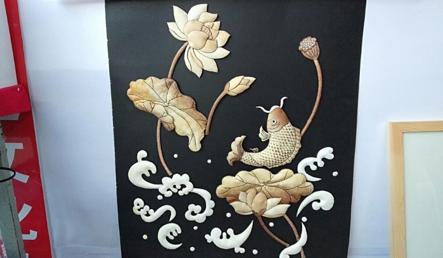 UV印刷新选择：UV打印机选型指南与Agin games创新方案